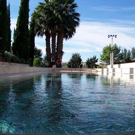 Hotel Varinia Serena - Balneario De Alange Bagian luar foto