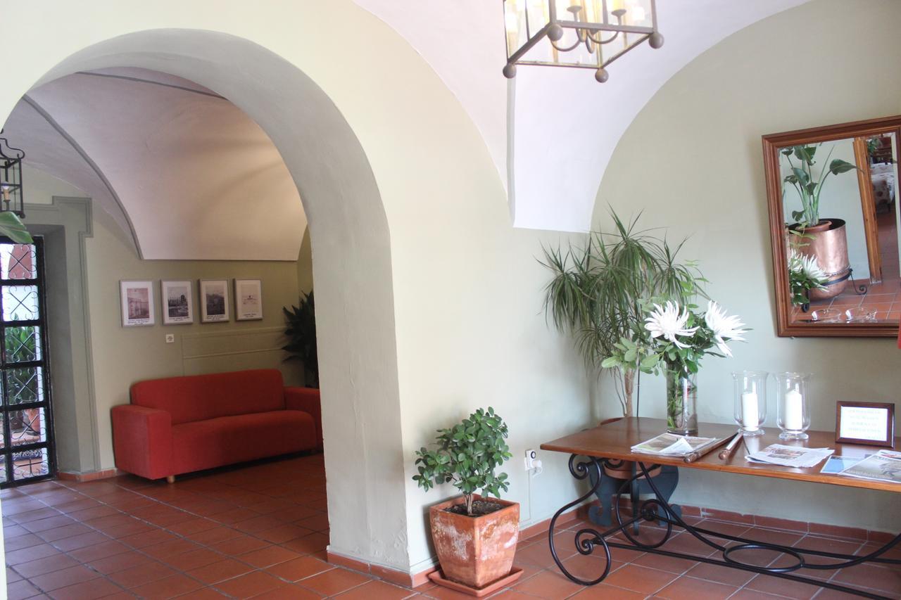 Hotel Varinia Serena - Balneario De Alange Bagian luar foto