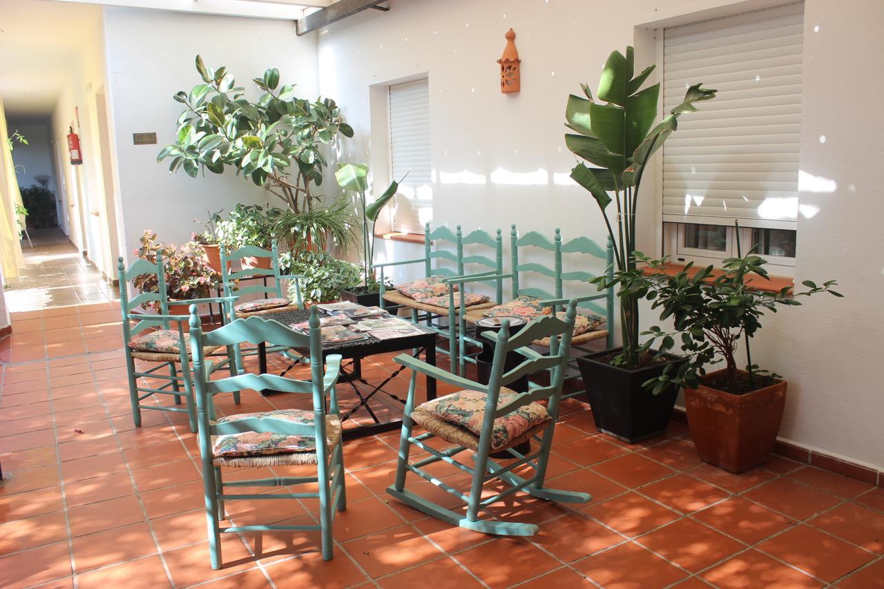 Hotel Varinia Serena - Balneario De Alange Bagian luar foto