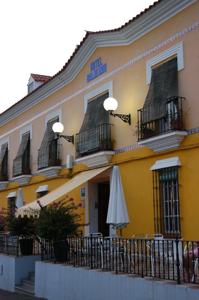 Hotel Varinia Serena - Balneario De Alange Bagian luar foto